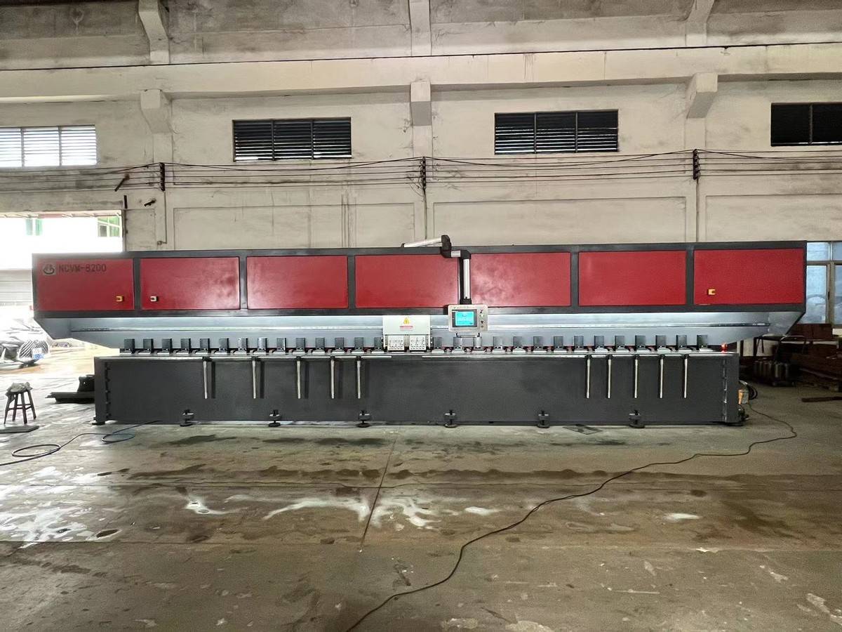 豐科機械復合式雙刀頭刨槽機：雙刀頭設計，24H高效穩定作業 ? 