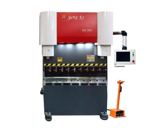 豐科機械創新純電伺服折彎機，乘勢折彎機節能環保新時代? 